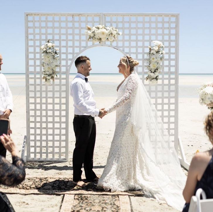 Image of White Lattice Backdrop