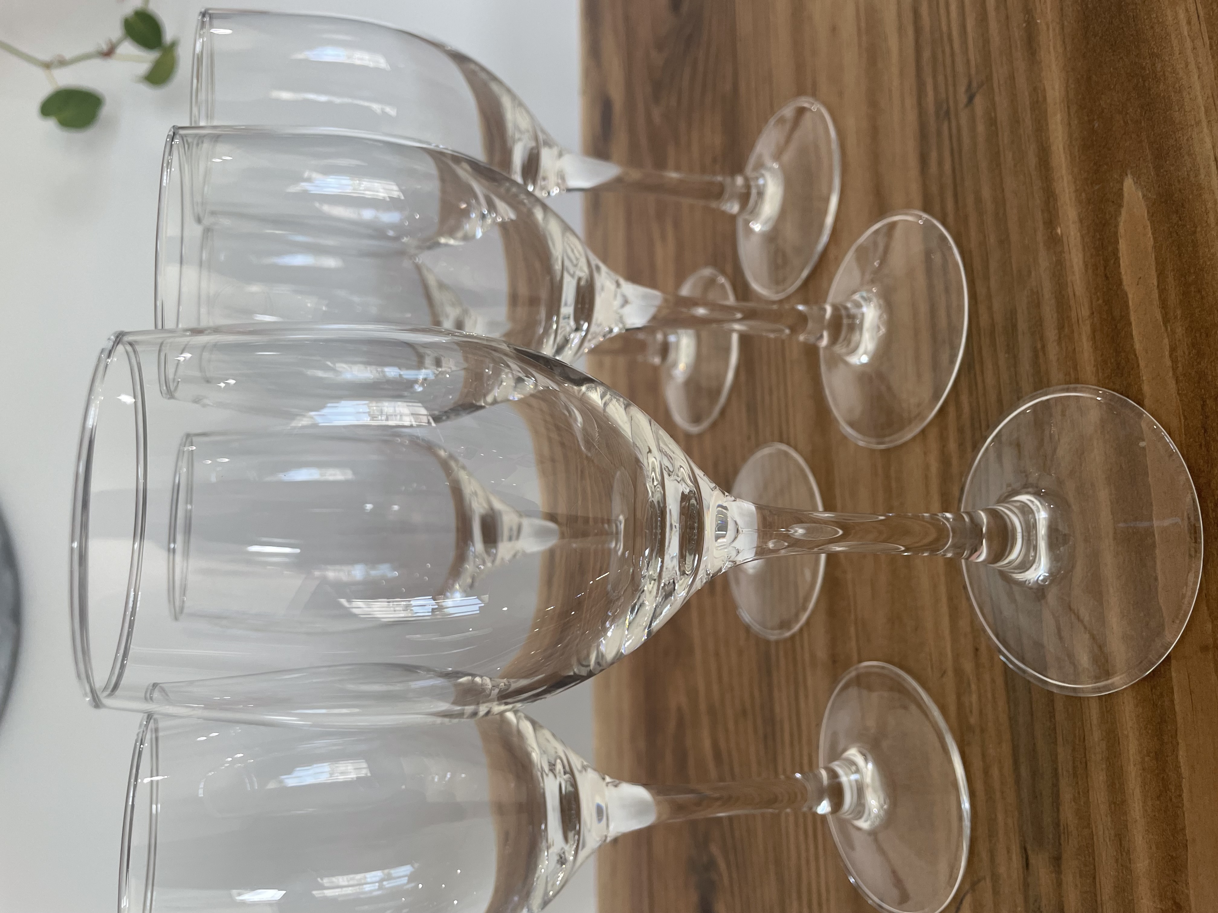 Image of Single Wine Glasses